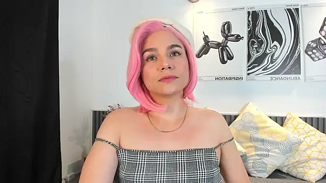 Cloe Bonne online show from November 14, 7:56 pm