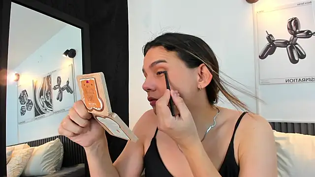 Cloe Bonne online show from February 11, 7:41 pm