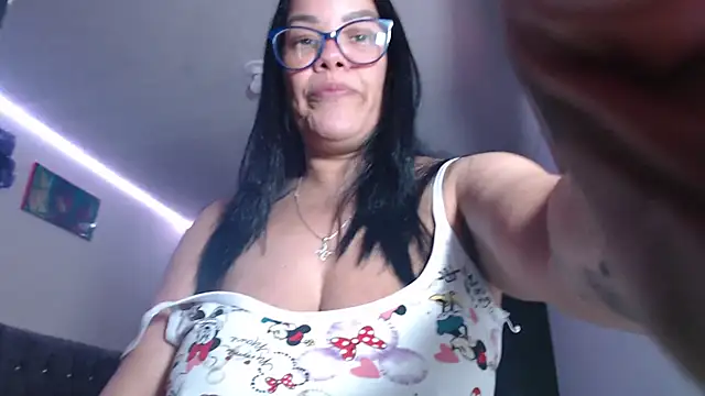 sofia lopez70 online show from May 1, 11:53 pm
