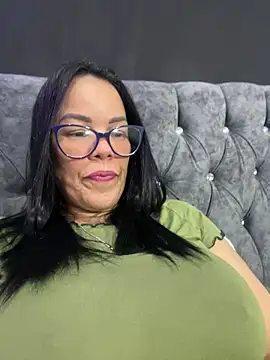 Snapshot of sofia_lopez70 chatting on May 31, 4:58 pm sofia lopez70 online show from May 31, 4:58 pm