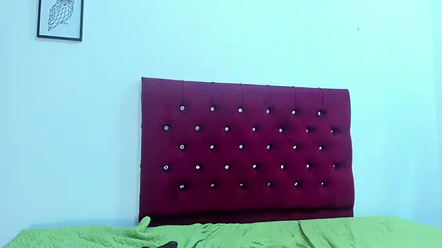 Snapshot of Anggie_Miller chatting on March 25, 11:33 pm Anggie Miller online show from March 25, 11:33 pm