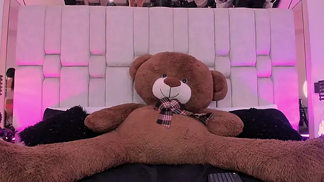 MylittleEmily  online show from November 11, 3:50 am