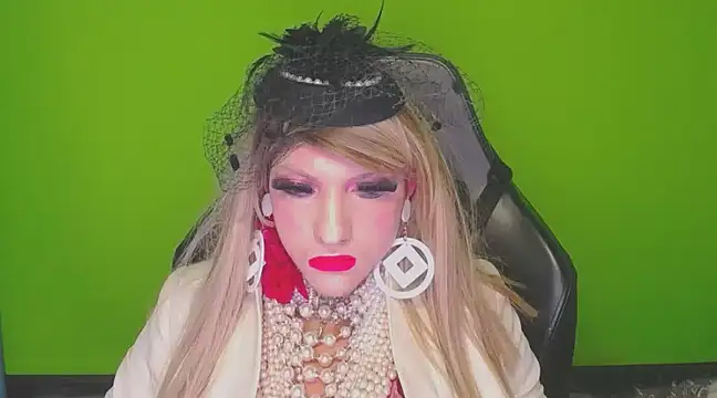 VanesaCrossic online show from March 23, 5:10 am