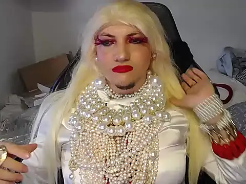 VanesaCrossic online show from December 2, 9:14 am