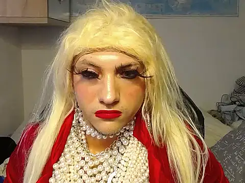 Snapshot of VanesaCrossic chatting on January 9, 9:34 am VanesaCrossic online show from January 9, 9:34 am