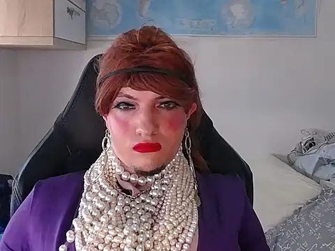 Snapshot of VanesaCrossic chatting on February 10, 9:46 am VanesaCrossic online show from February 10, 9:46 am