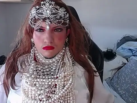 Snapshot of VanesaCrossic chatting on February 15, 8:35 am VanesaCrossic online show from February 15, 8:35 am