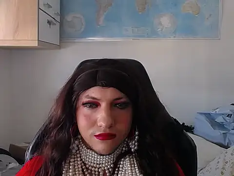 Snapshot of VanesaCrossic chatting on February 21, 10:16 am VanesaCrossic online show from February 21, 10:16 am