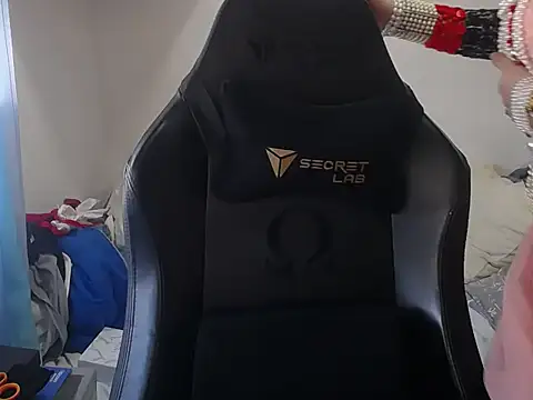 Snapshot of VanesaCrossic chatting on March 24, 10:20 am VanesaCrossic online show from March 24, 10:20 am