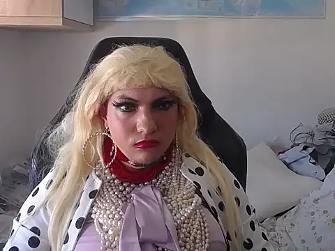 VanesaCrossic online show from April 24, 9:34 am