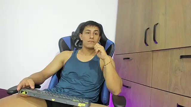 dorman boy online show from December 19, 2:40 am