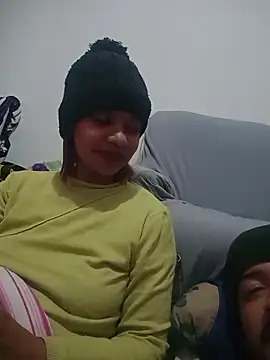 Snapshot of casal_F2 chatting on October 31, 4:57 am casal F2 online show from October 31, 4:57 am