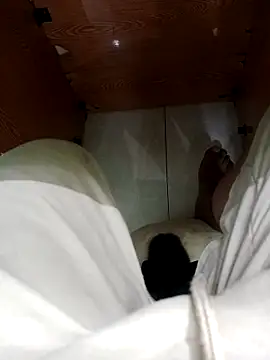 hhvsdgijj online show from October 31, 7:15 pm