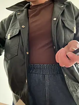 Snapshot of daaqnn chatting on January 17, 1:32 am daaqnn online show from January 17, 1:32 am