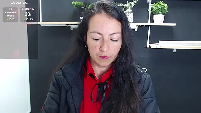 Lauryn Jones online show from May 7, 5:51 pm