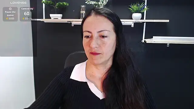 Lauryn Jones online show from May 14, 5:31 pm
