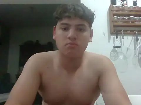 Myboy0020 online show from November 21, 4:22 am