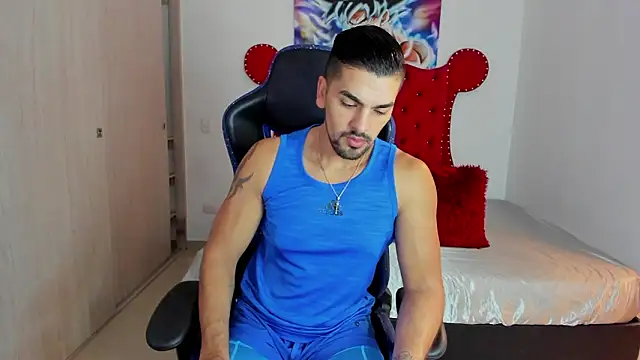 axelwinters   online show from March 16, 12:20 pm