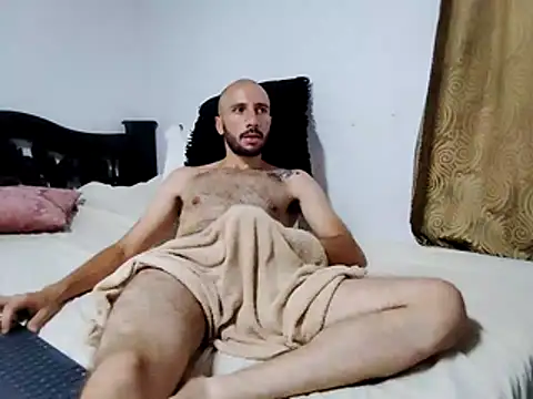 Snapshot of Troy_play777 chatting on October 31, 10:33 pm Troy play777 online show from October 31, 10:33 pm