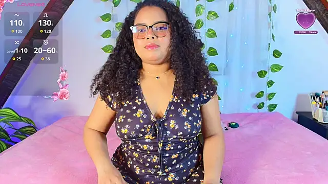 alanaa gomezz online show from May 21, 6:26 pm