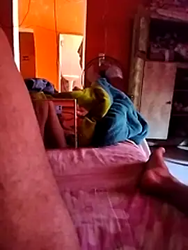 verganegrahot18 online show from October 31, 10:33 pm