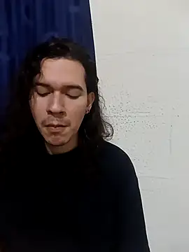 Snapshot of OnixAgata0 chatting on January 15, 3:44 am OnixAgata0 online show from January 15, 3:44 am