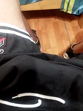 Snapshot of Elpichulotote20 chatting on February 18, 12:28 am Elpichulotote20 online show from February 18, 12:28 am