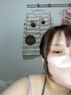 Snapshot of reika33 chatting on April 30, 1:50 pm reika33 online show from April 30, 1:50 pm