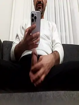 Snapshot of saban_akdogan chatting on November 2, 12:24 am saban akdogan online show from November 2, 12:24 am