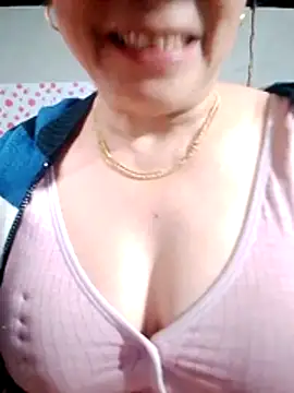 small-house123 online show from January 19, 12:03 am