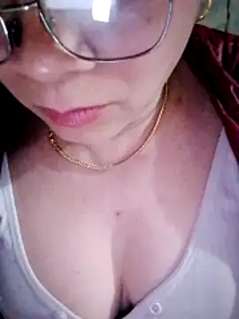 small-house123 online show from February 9, 12:20 pm