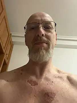 men1967 online show from May 15, 4:52 am