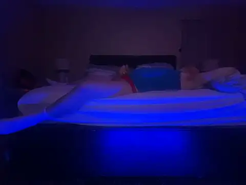 Snapshot of Antnjon chatting on February 1, 2:43 am Antnjon online show from February 1, 2:43 am