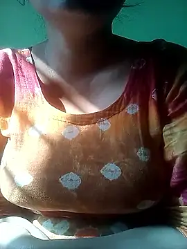 Snapshot of Tina_250 chatting on January 13, 4:51 am Tina 250 online show from January 13, 4:51 am