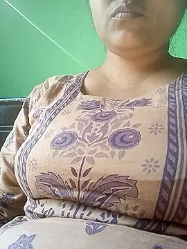 Snapshot of Tina_250 chatting on January 14, 5:35 am Tina 250 online show from January 14, 5:35 am