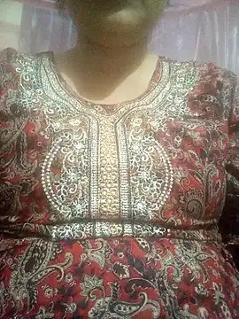 Snapshot of Tina_250 chatting on March 22, 5:27 pm Tina 250 online show from March 22, 5:27 pm