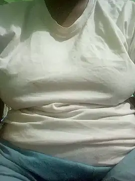 Snapshot of Tina_250 chatting on March 29, 7:41 am Tina 250 online show from March 29, 7:41 am