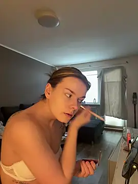 LisaFreierxx online show from February 6, 1:03 pm