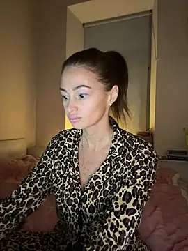 Snapshot of Sindy_Energy chatting on February 3, 4:34 pm Sindy Energy online show from February 3, 4:34 pm