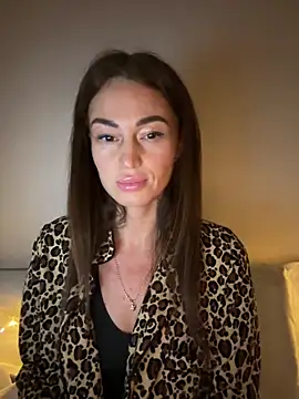 Snapshot of Sindy_Energy chatting on February 10, 10:14 pm Sindy Energy online show from February 10, 10:14 pm