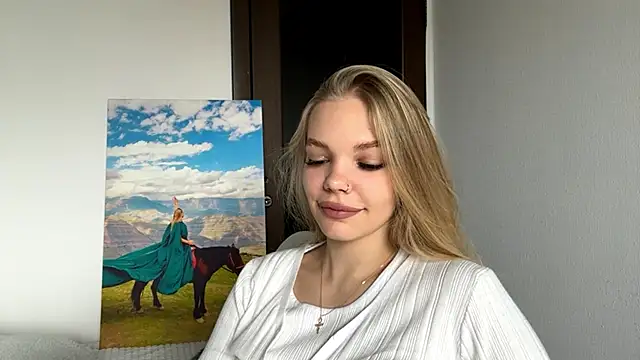 SweetAmelia69 online show from December 4, 8:45 am