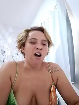 Snapshot of BIADELICIA1 chatting on February 19, 10:44 am BIADELICIA1 online show from February 19, 10:44 am