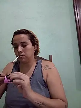 Snapshot of BIADELICIA1 chatting on April 9, 9:42 pm BIADELICIA1 online show from April 9, 9:42 pm