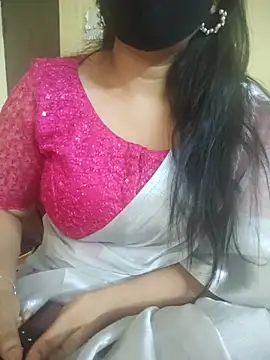 Snapshot of mouni499 chatting on April 8, 5:13 pm mouni499 online show from April 8, 5:13 pm