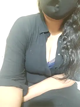 Snapshot of mouni499 chatting on May 1, 1:26 pm mouni499 online show from May 1, 1:26 pm