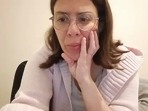 hotnathy69 online show from May 19, 7:15 am