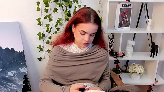 Snapshot of KeciaVorachek chatting on November 3, 3:19 am KeciaVorachek online show from November 3, 3:19 am