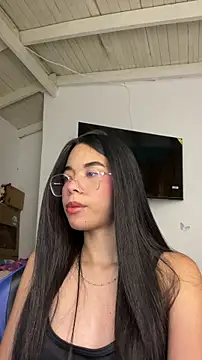 Snapshot of Milleradhara24 chatting on February 8, 8:45 pm Milleradhara24 online show from February 8, 8:45 pm