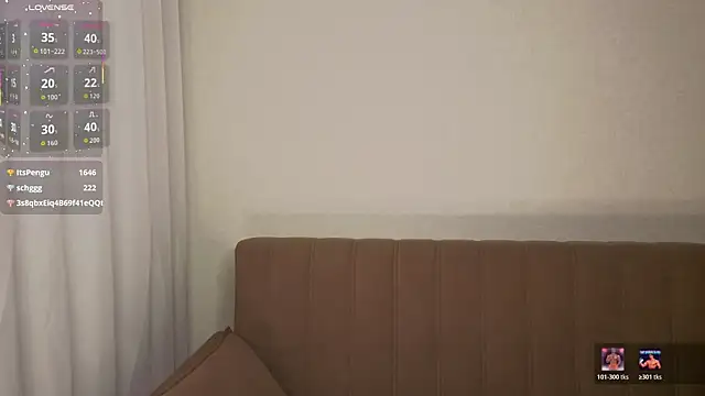 Violet Johnsonn online show from April 3, 5:27 am