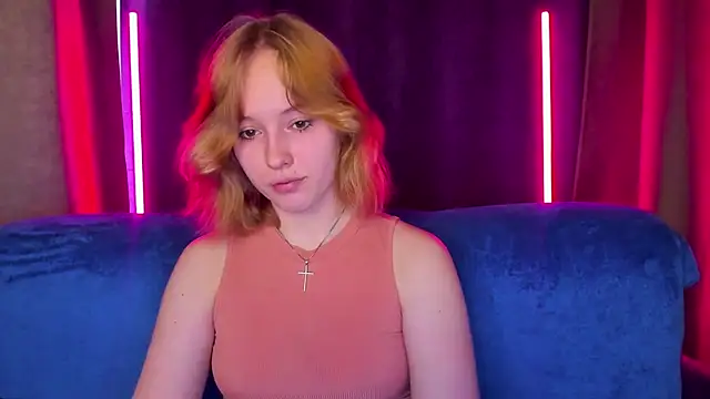 Snapshot of RikkiChoco chatting on April 19, 1:27 am RikkiChoco online show from April 19, 1:27 am